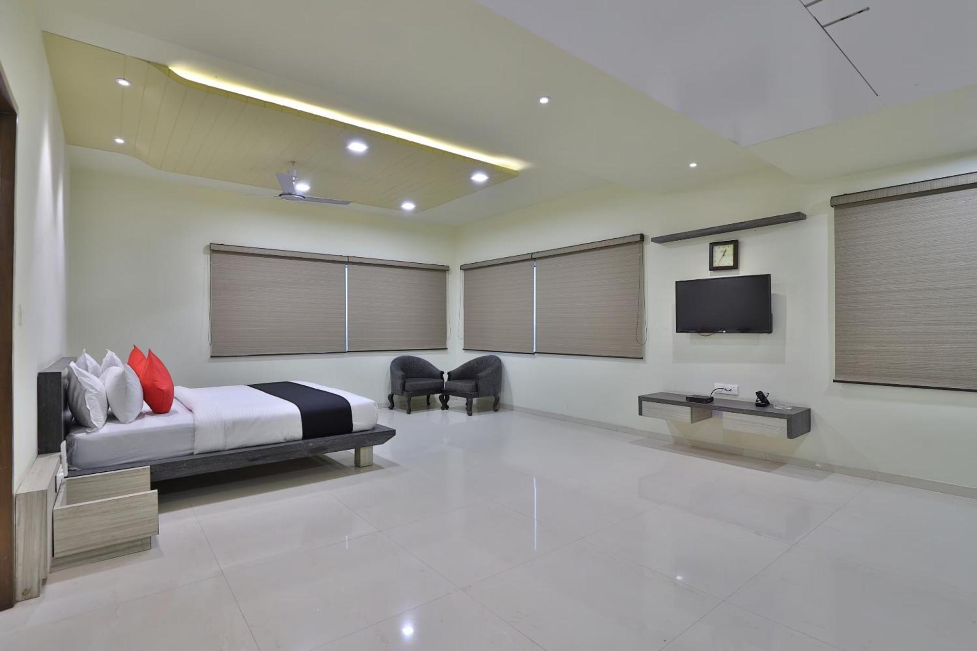 Atithi Resort Bharuch Екстериор снимка